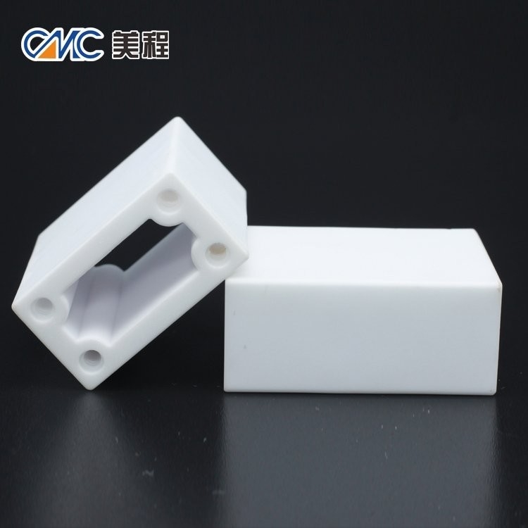 Heat Resistant Alumina Ceramic Parts With 20kV/Mm Dielectric Strength